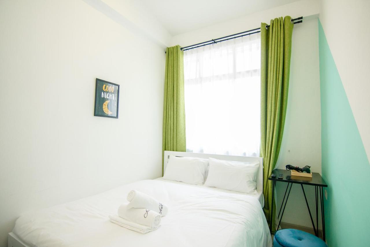 Folk Poshtel Asok Hostel Bangkok Bagian luar foto
